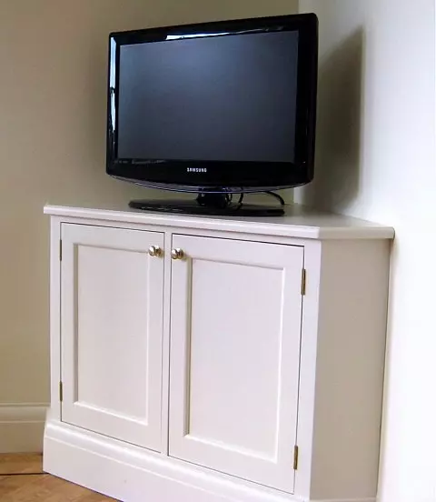 Painted MDF built in corner cupboard